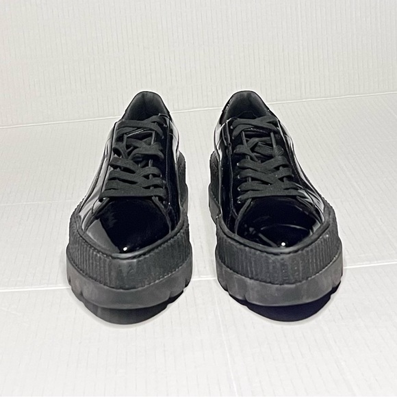 Stylish Women's Black Platform Sneakers - Picture 10 of 13